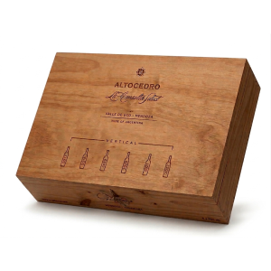 Altocedro Año Cero Vertical Malbec (Estuche)